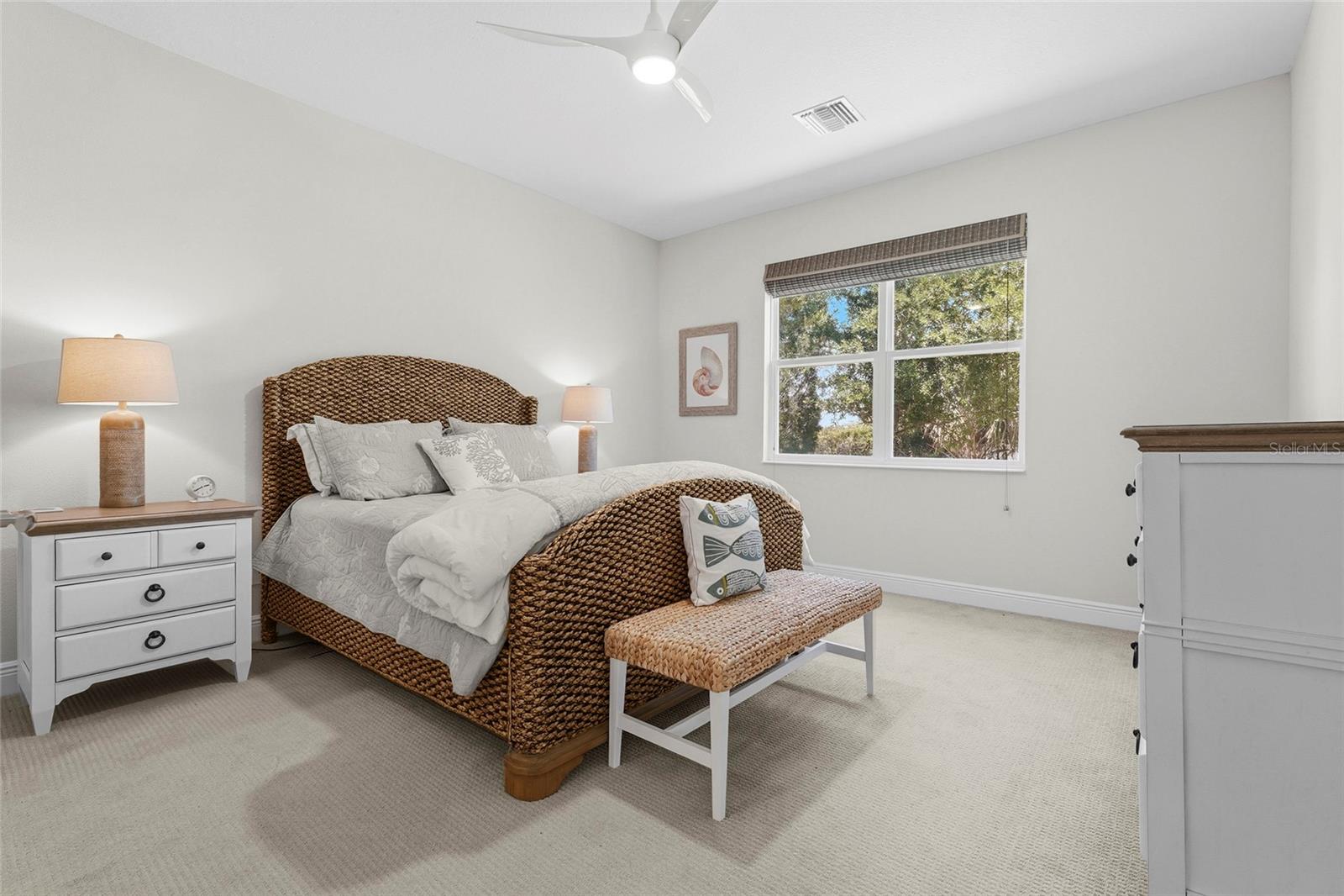 Listing Image #5
