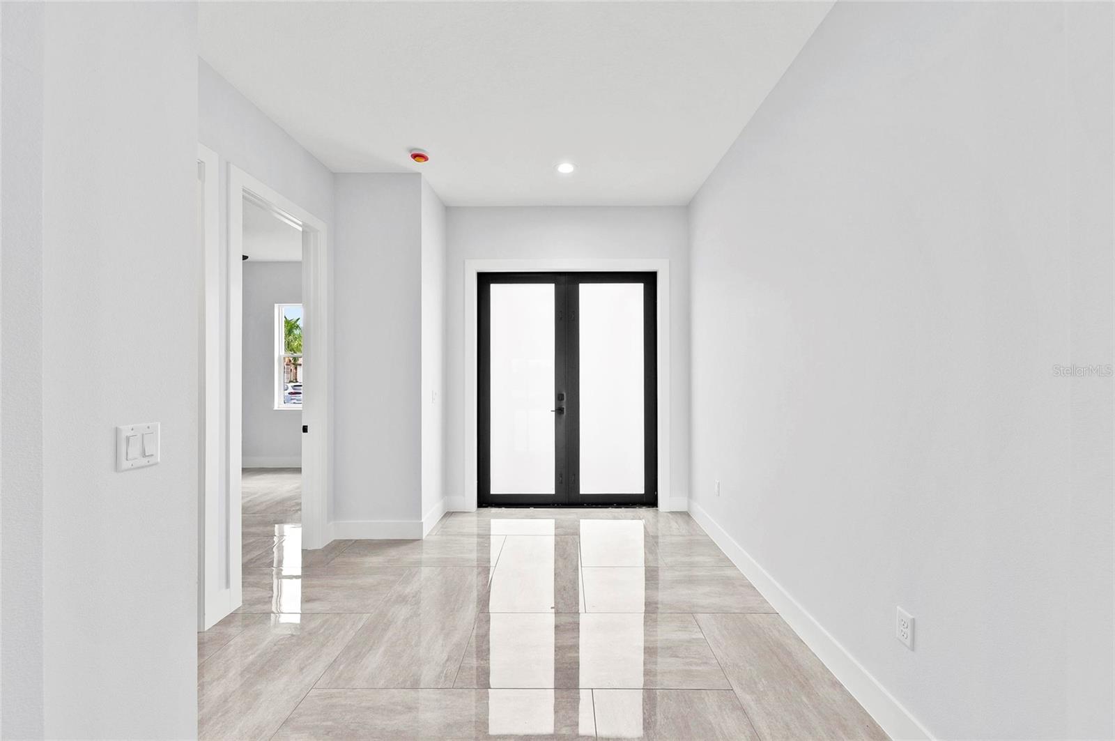 Listing Image #8