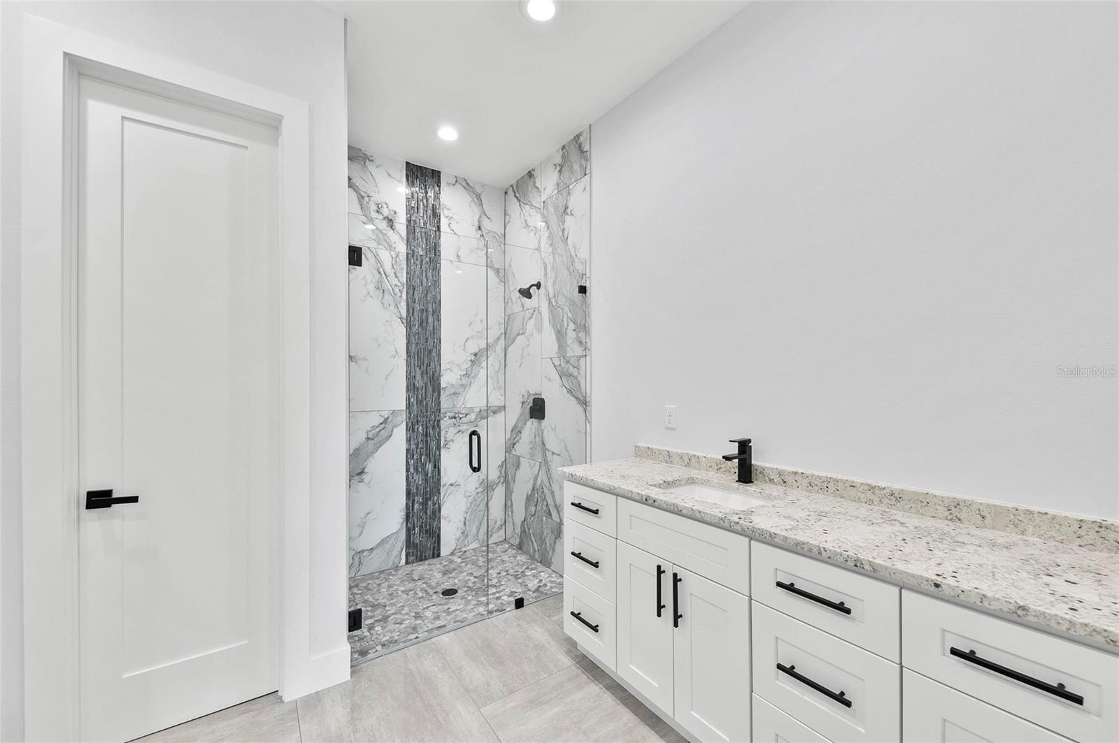 Listing Image #28