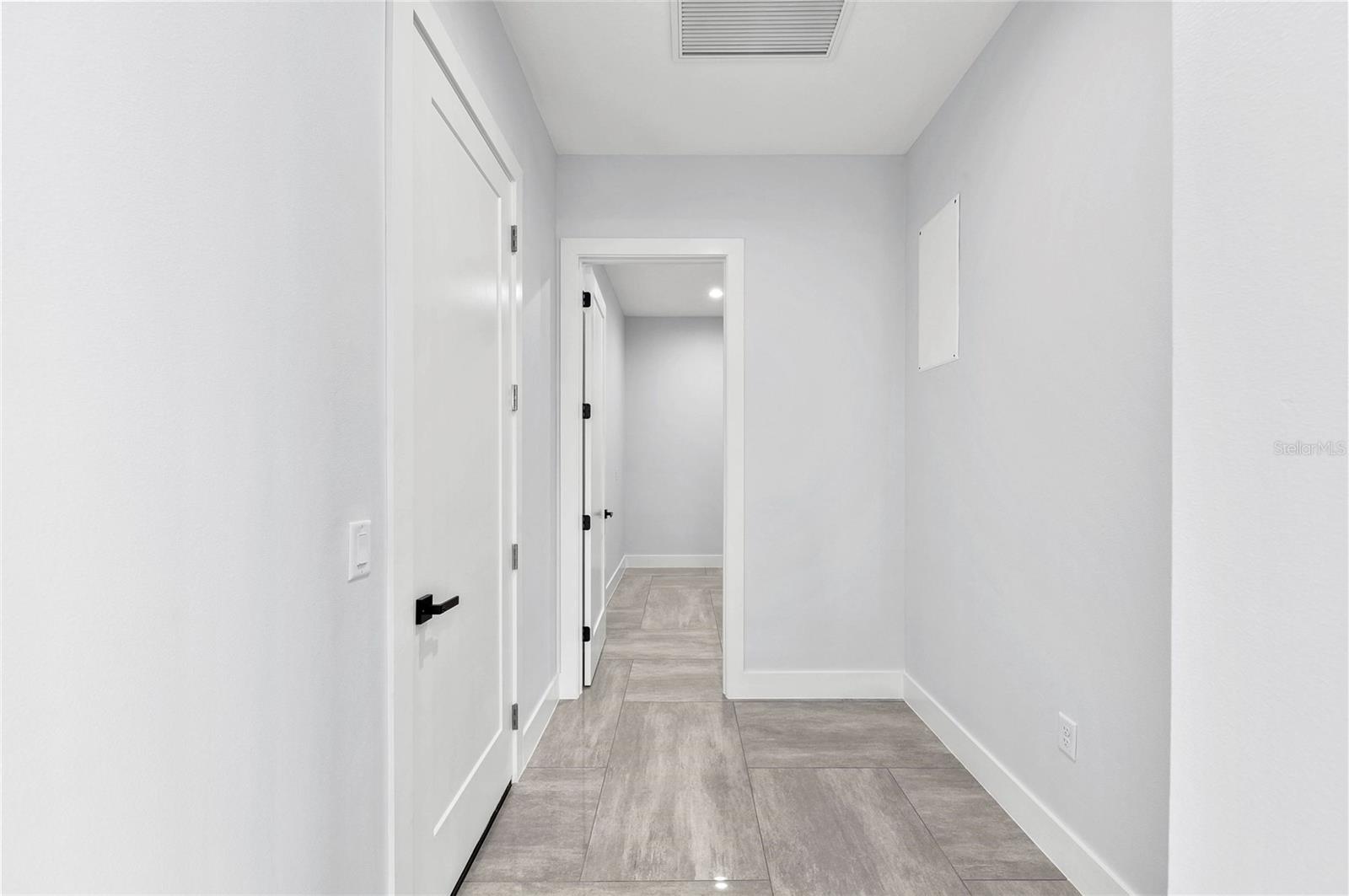 Listing Image #33
