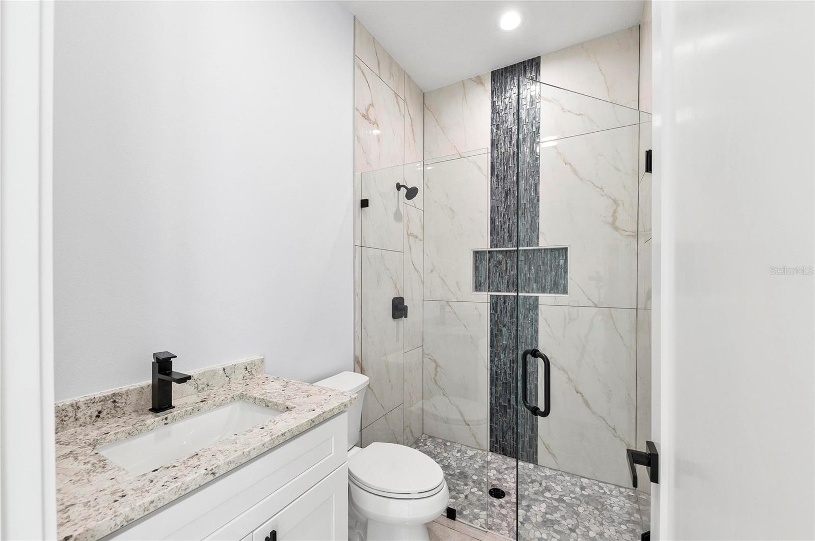 Listing Image #38