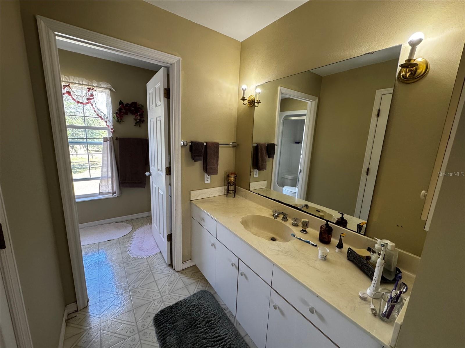 Listing Image #32