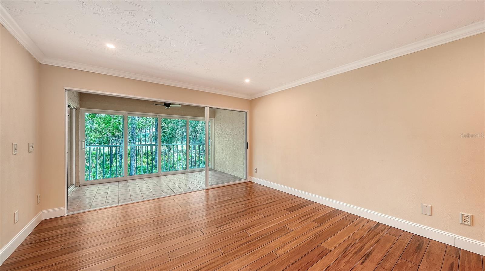 Listing Image #5