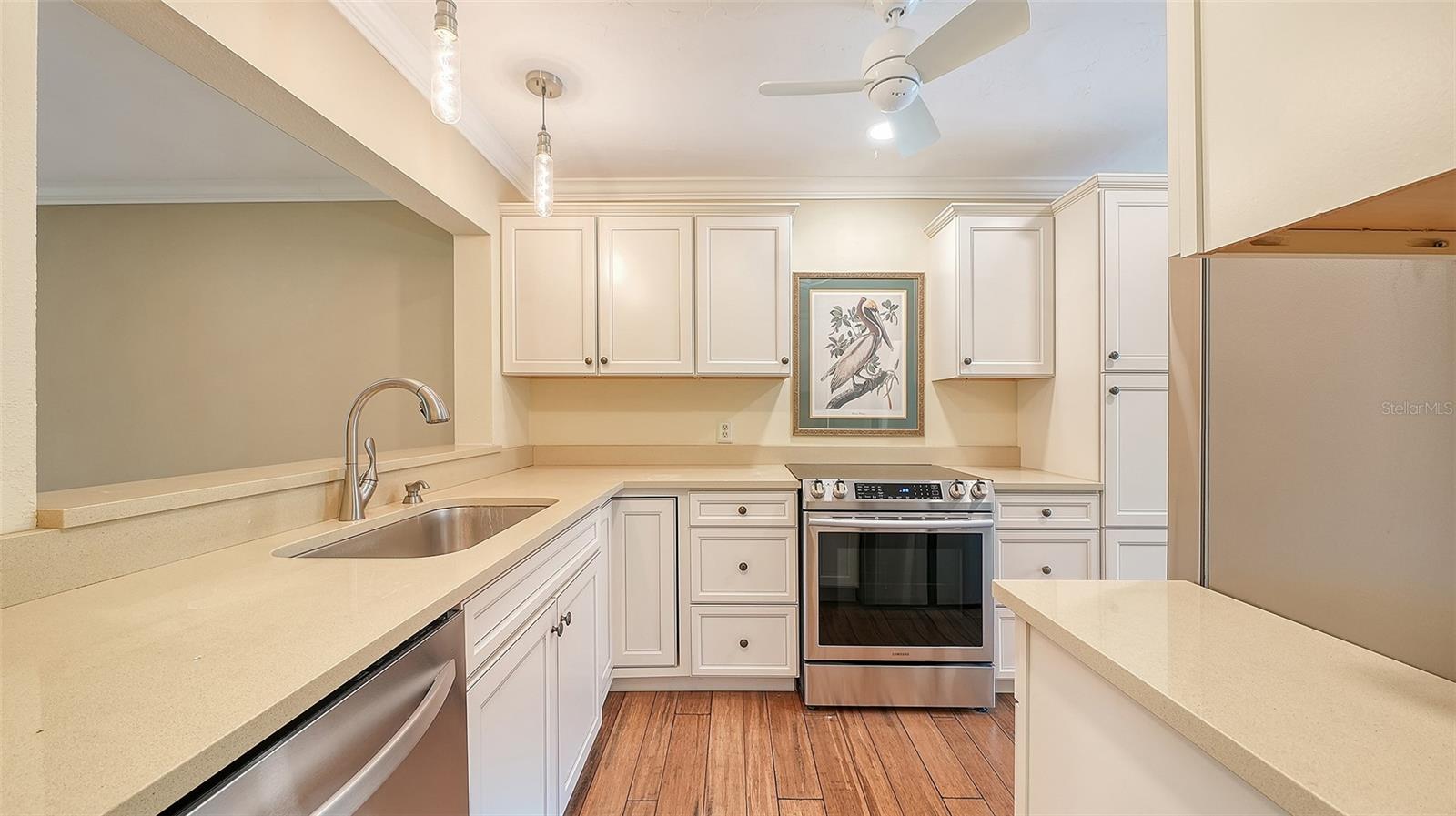 Listing Image #8