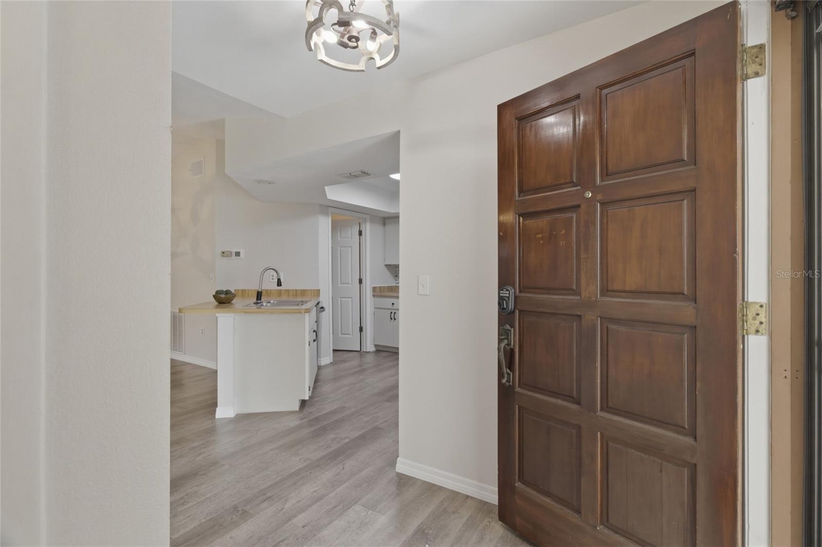 Listing Image #6