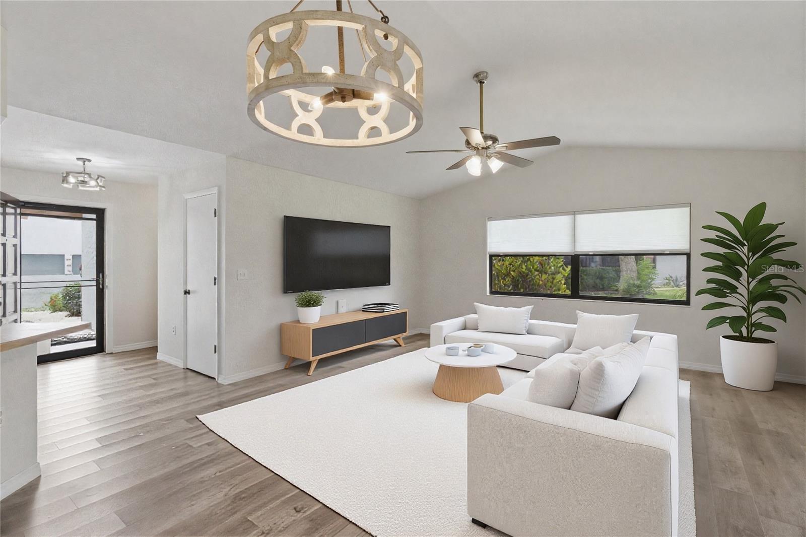 Listing Image #12