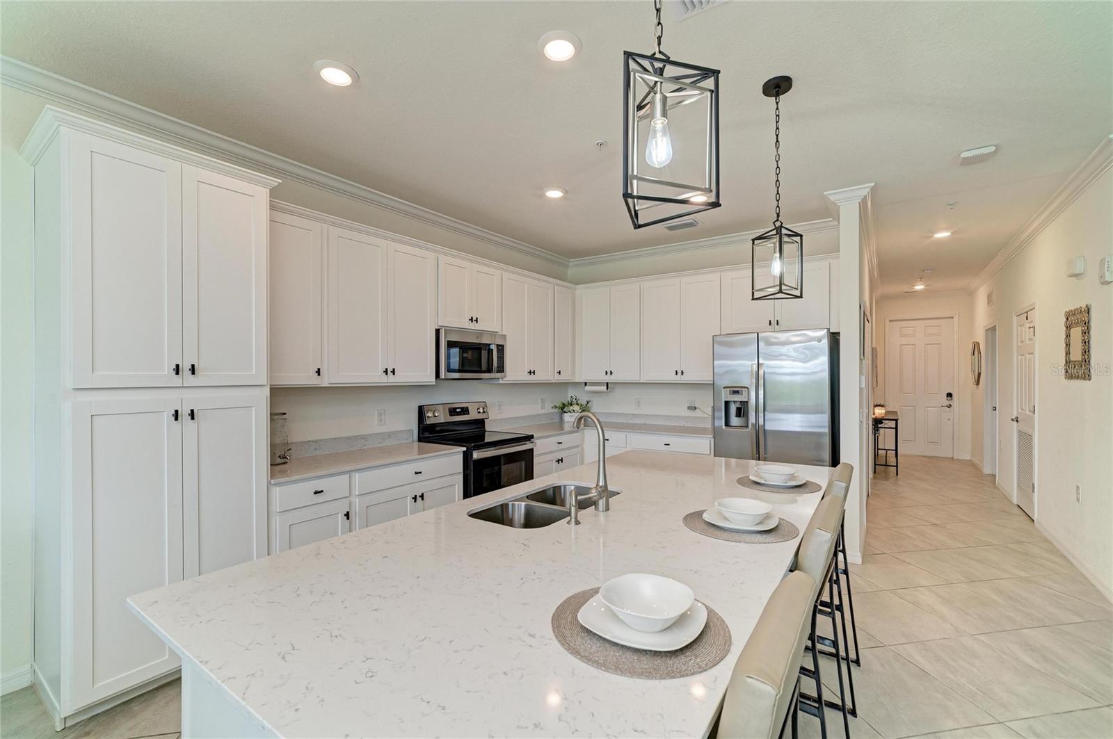 Listing Image #10