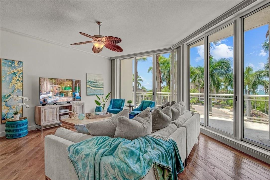 Listing Image #6