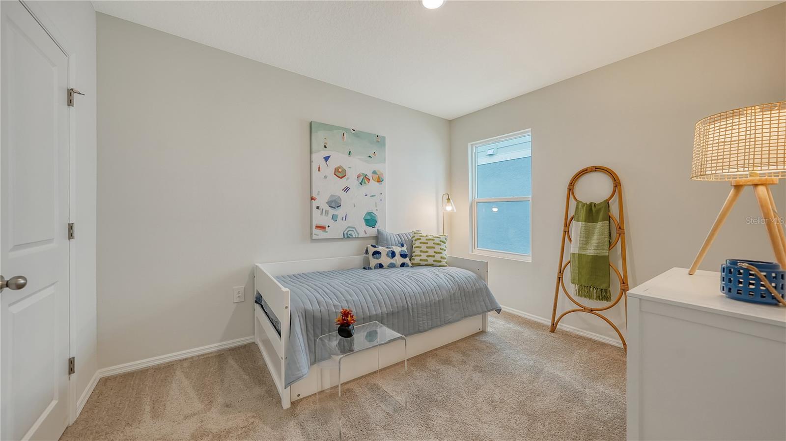 Listing Image #4