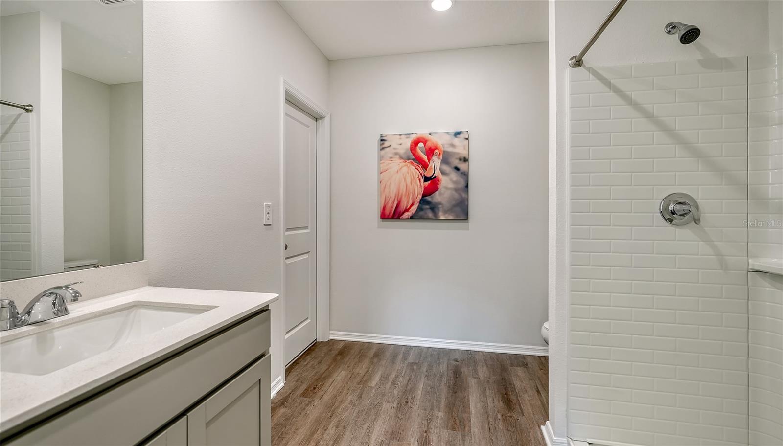 Listing Image #16