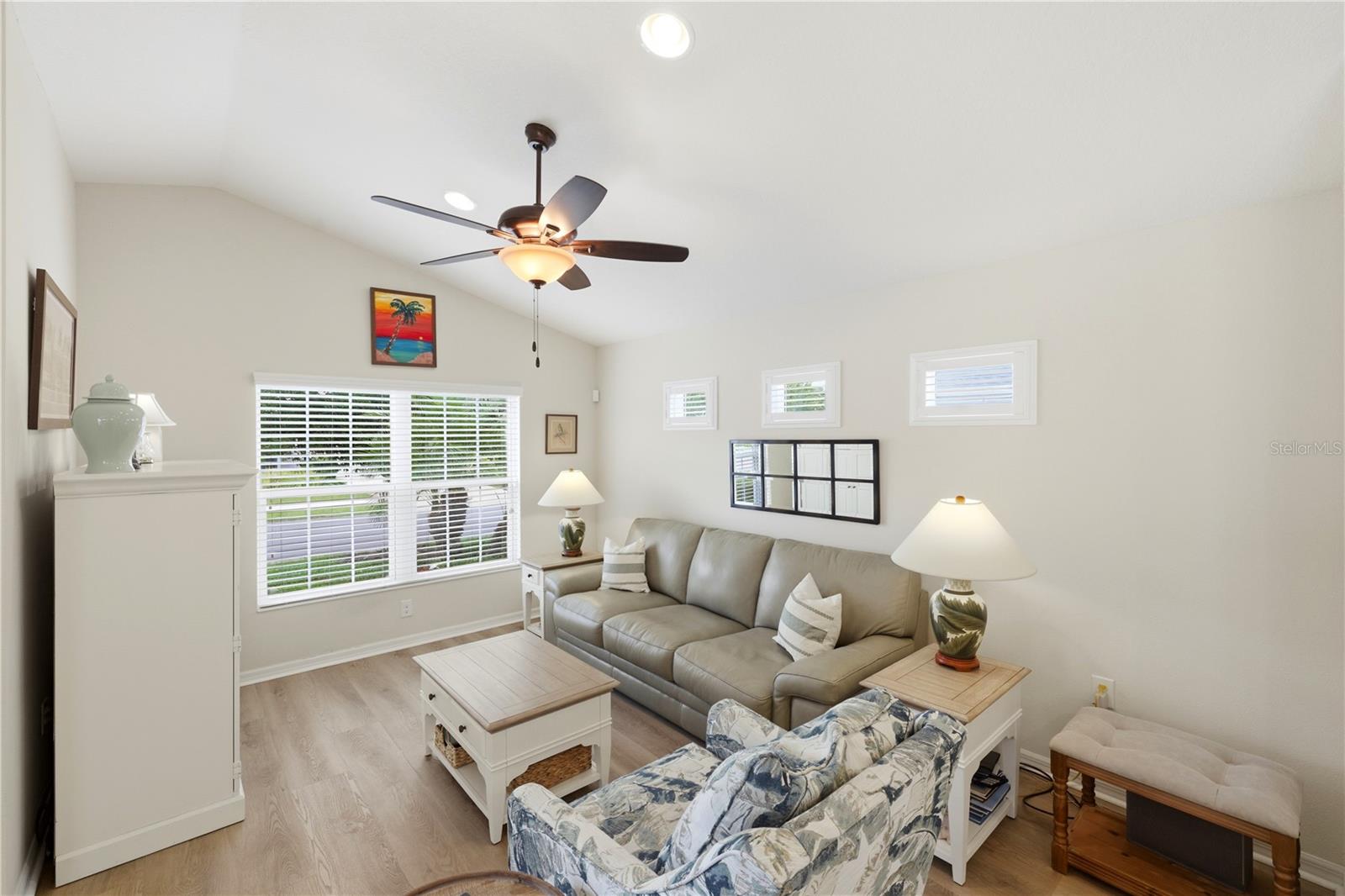 Listing Image #5