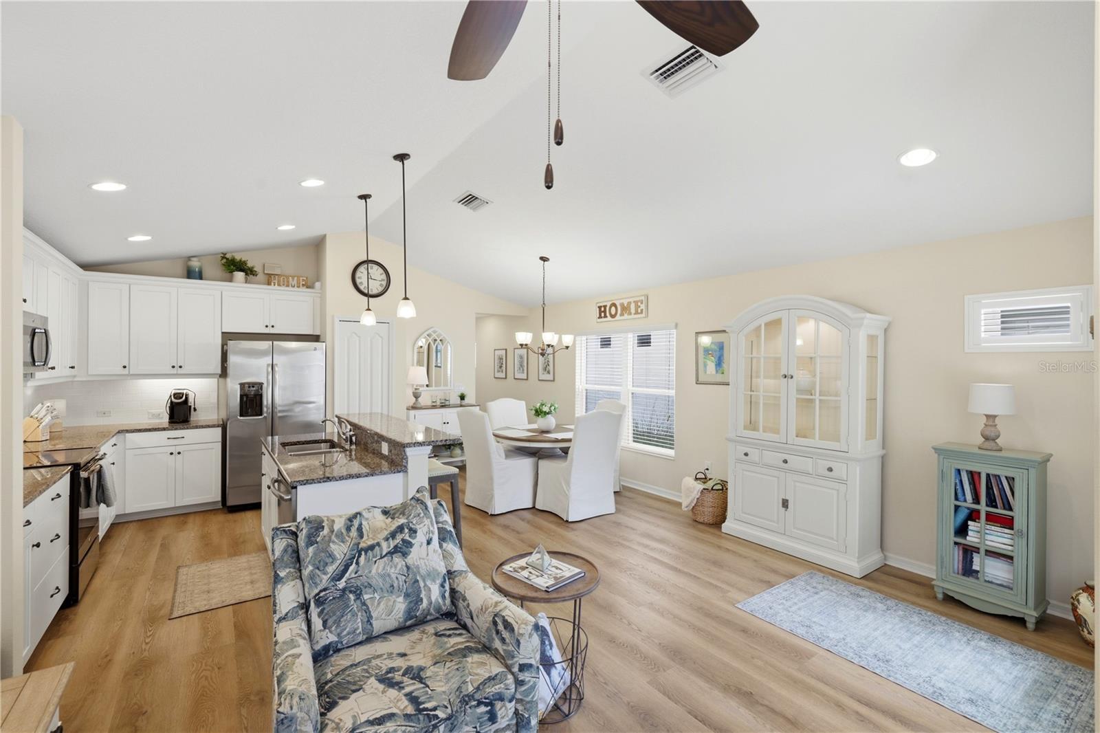 Listing Image #7