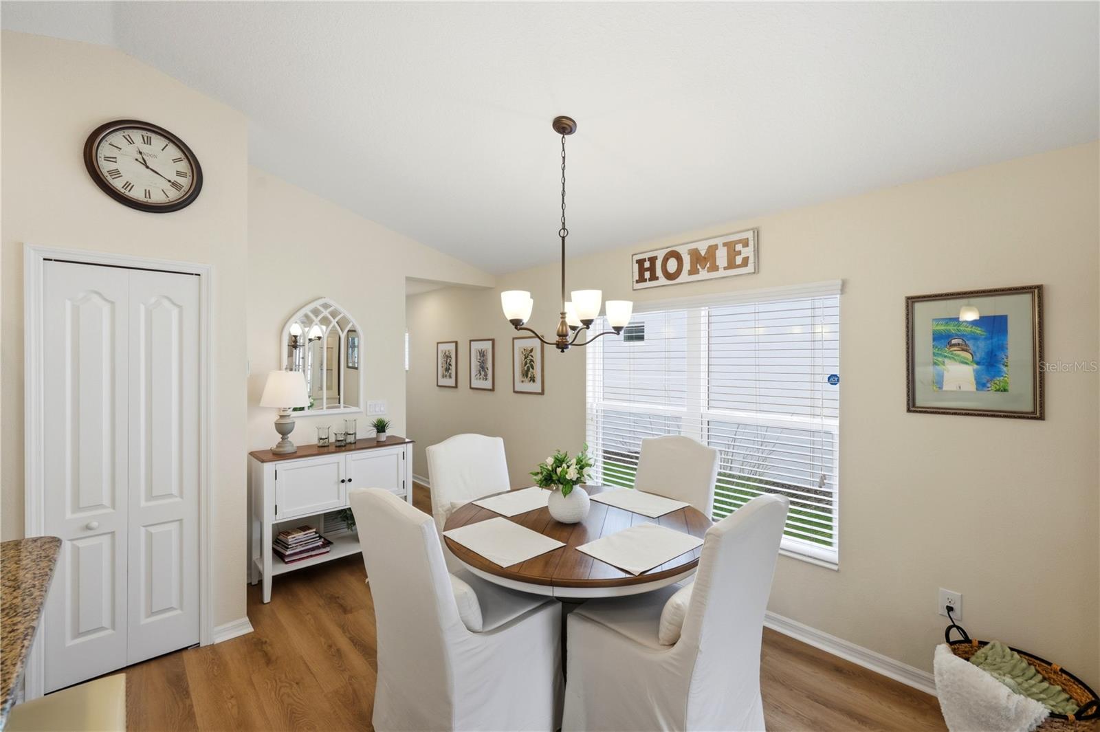Listing Image #12