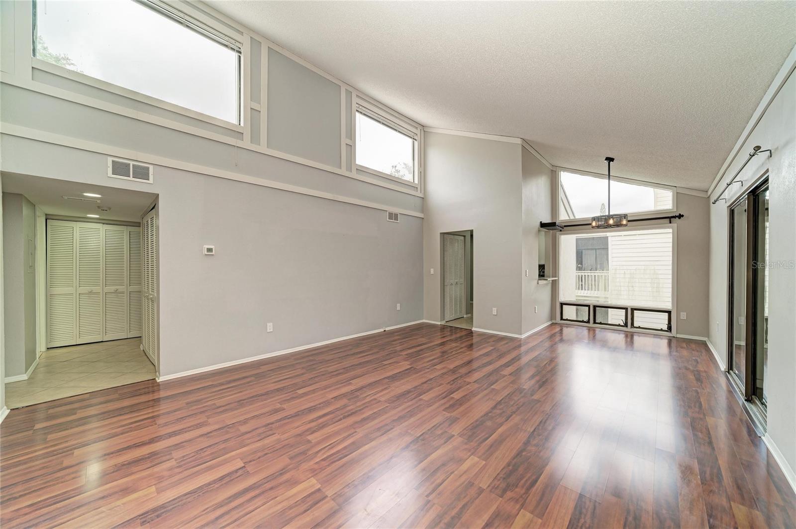 Listing Image #2