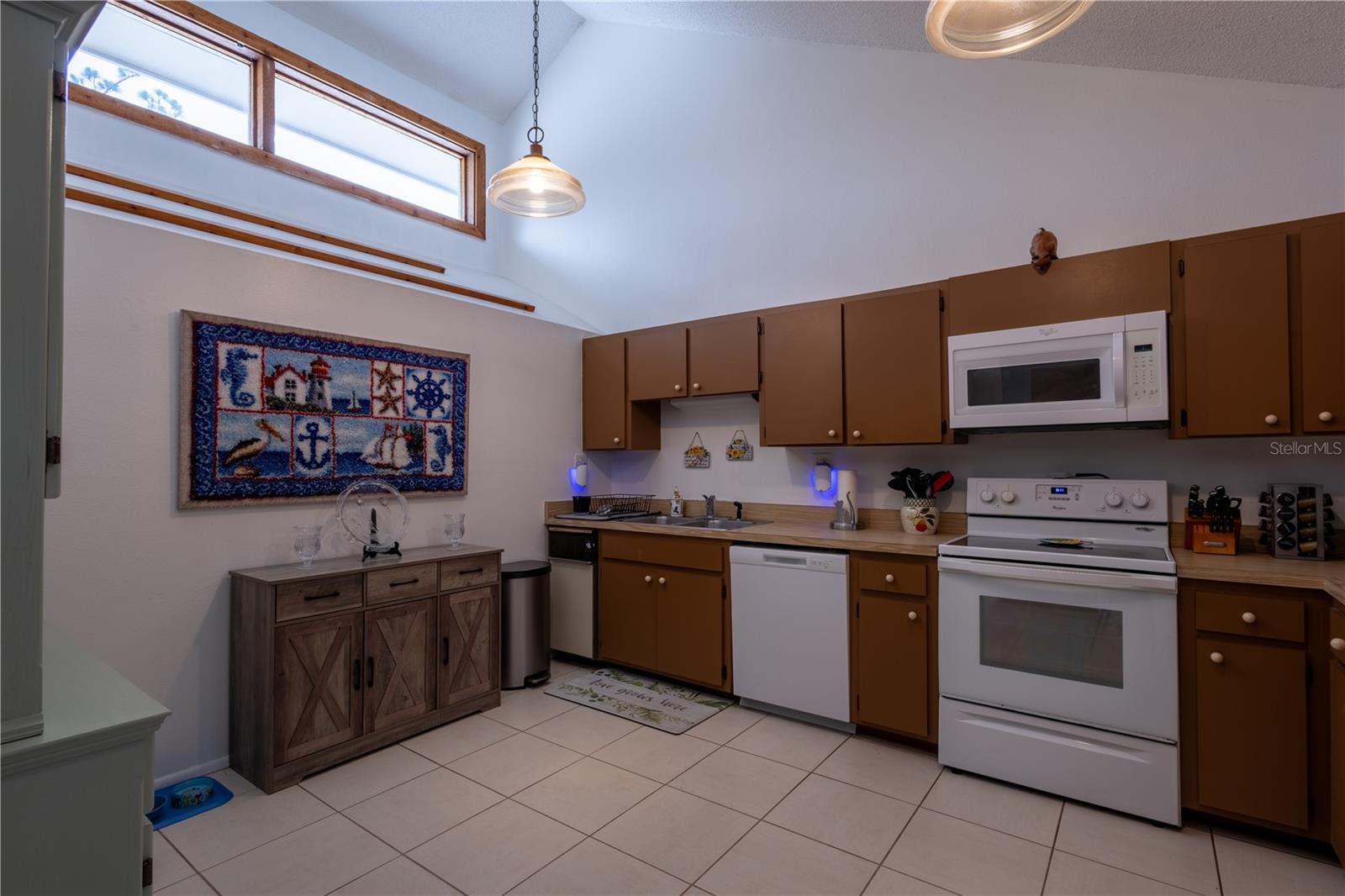 Listing Image #2
