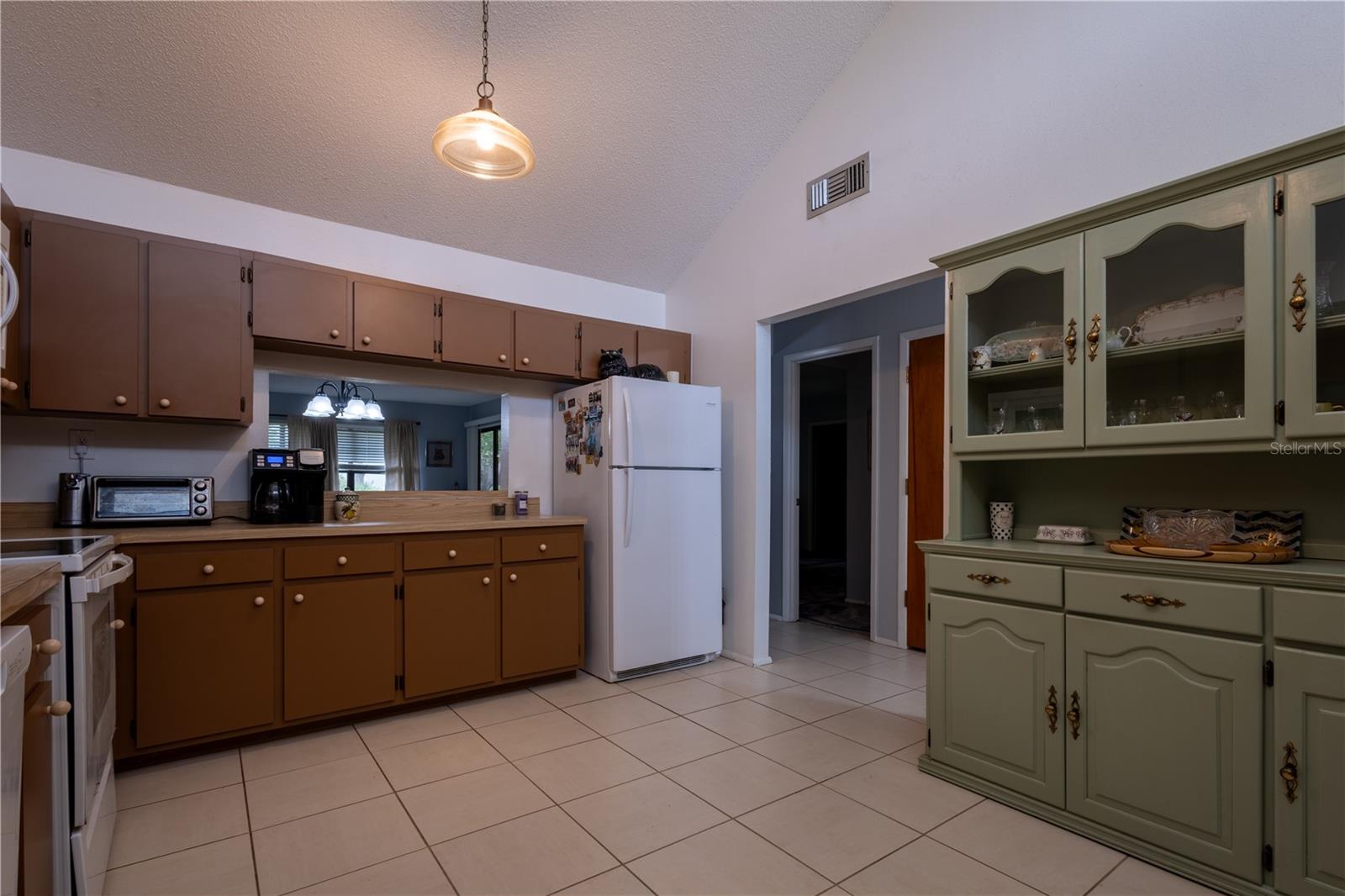 Listing Image #3