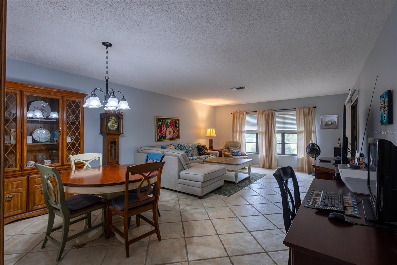 Listing Image #5
