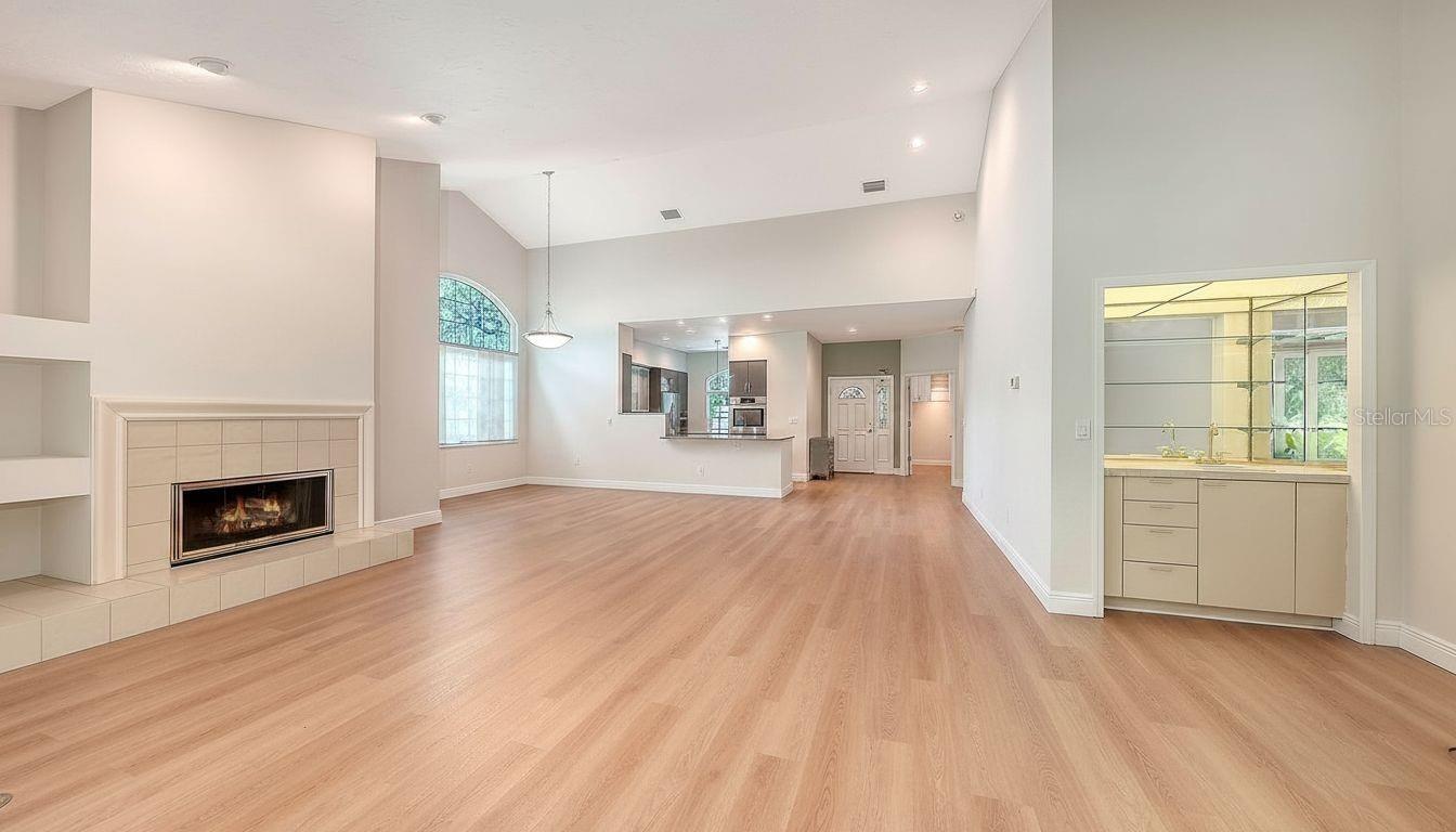 Listing Image #7