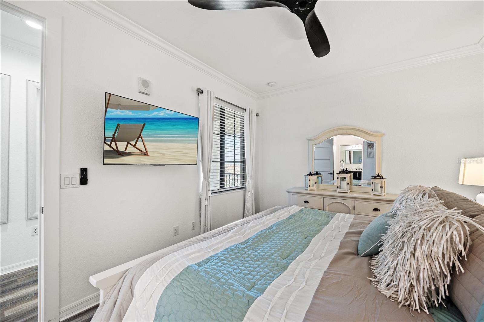 Listing Image #7