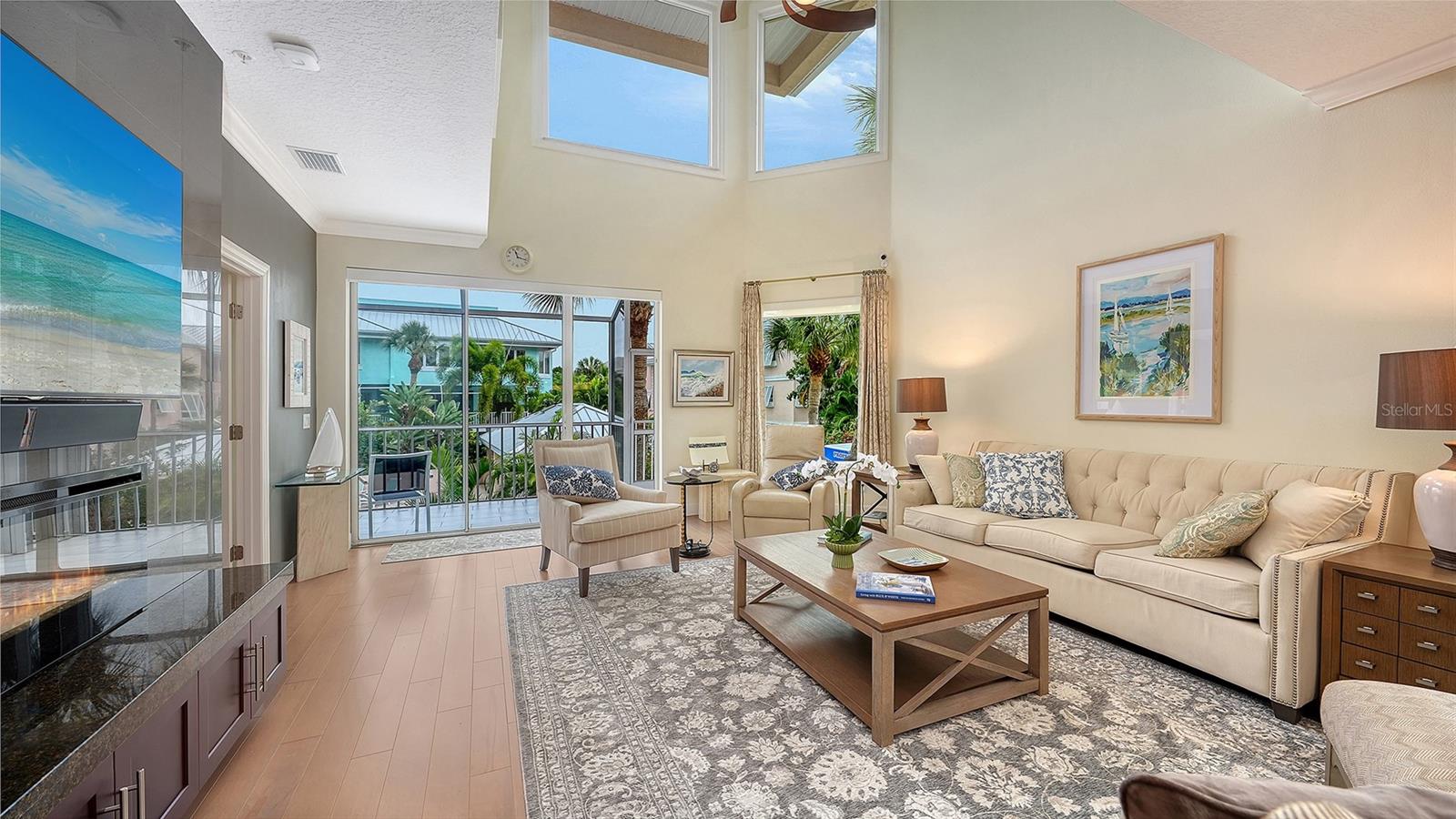 Listing Image #12