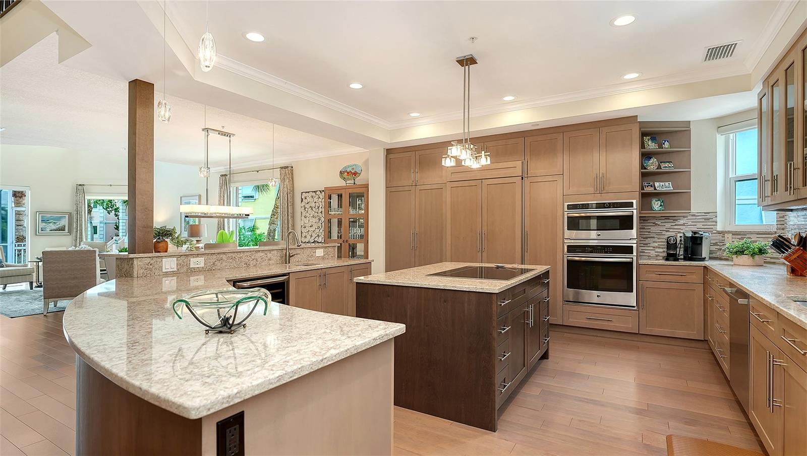 Listing Image #25
