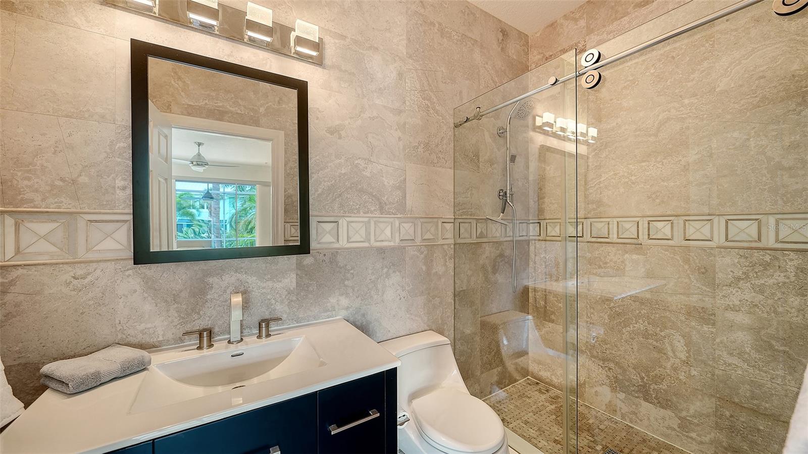 Listing Image #37