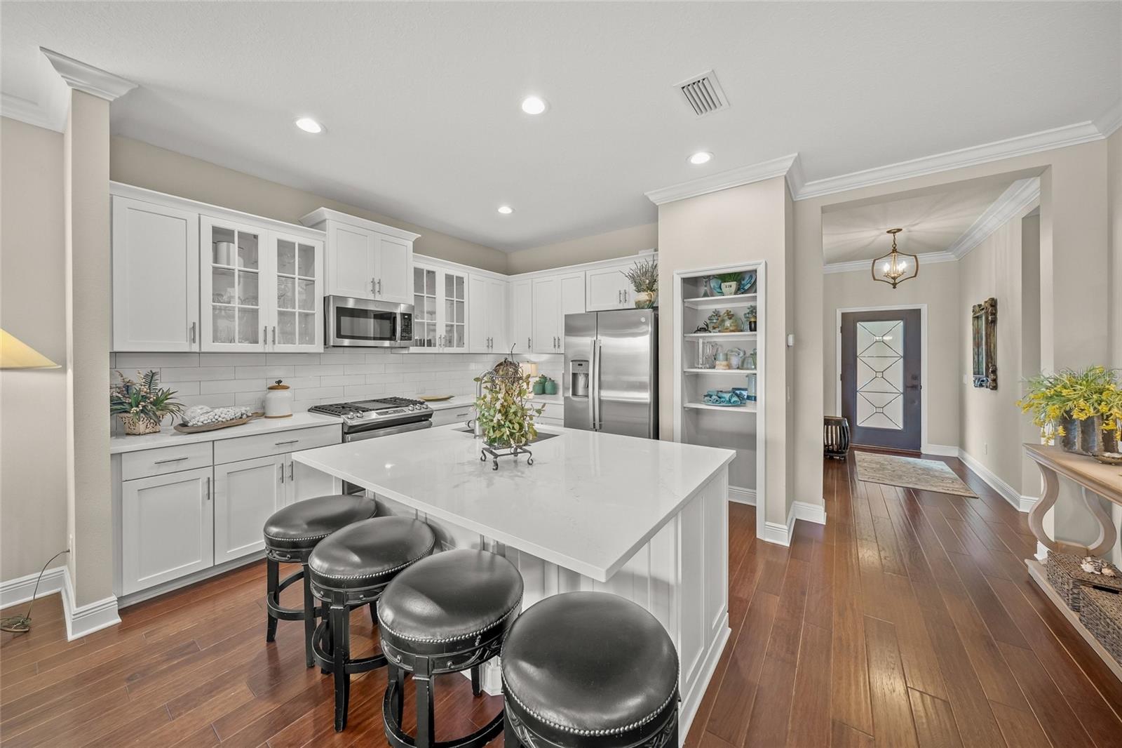 Listing Image #9