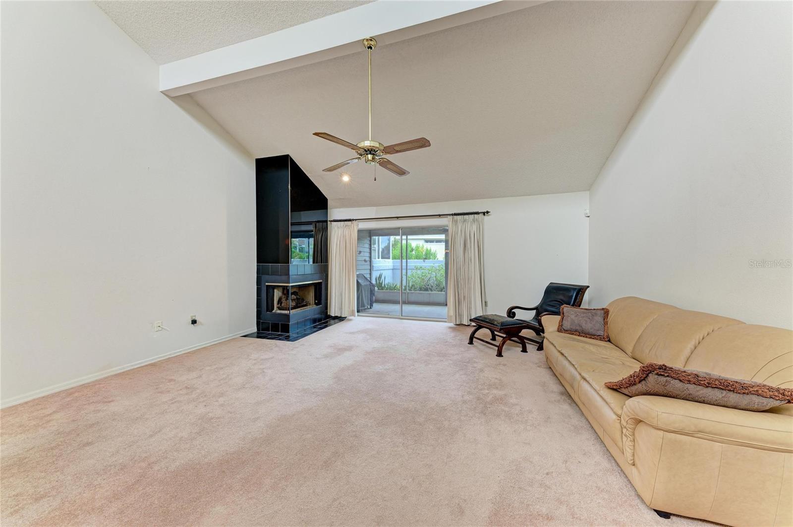 Listing Image #8