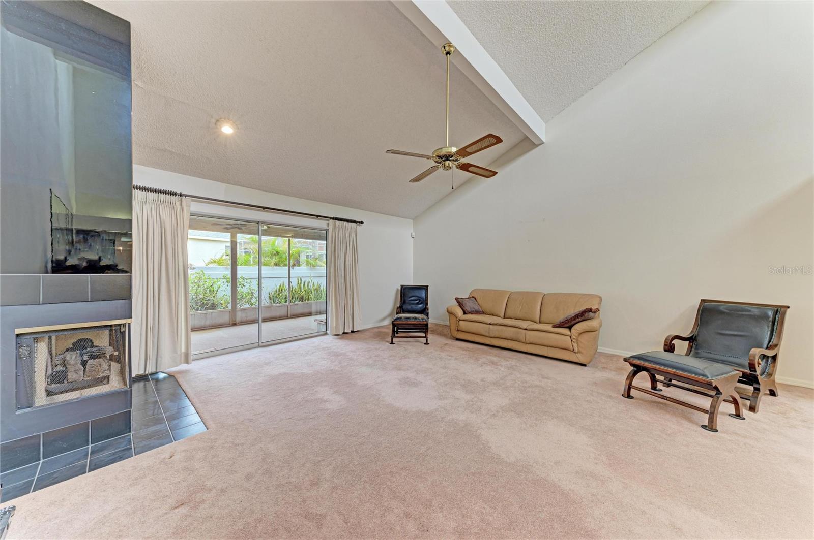 Listing Image #9