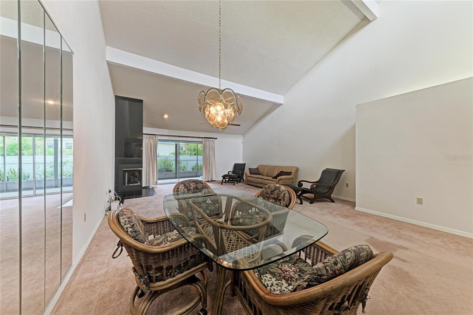 Listing Image #13