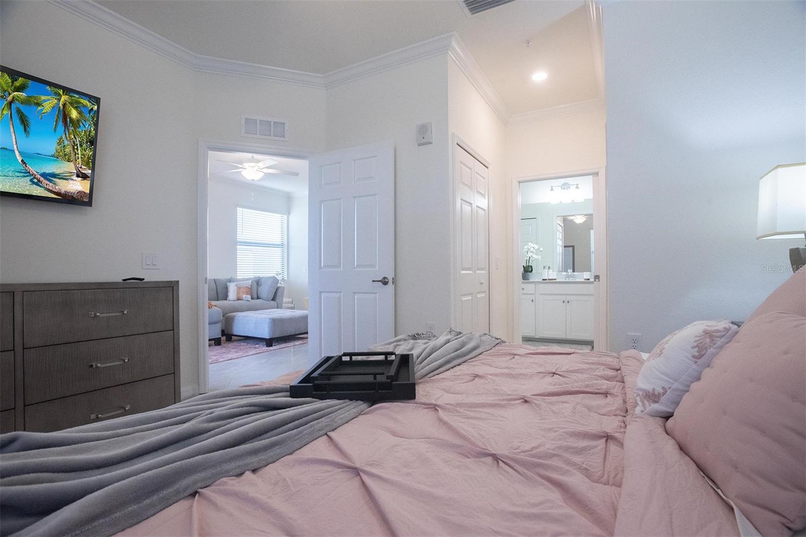 Listing Image #16