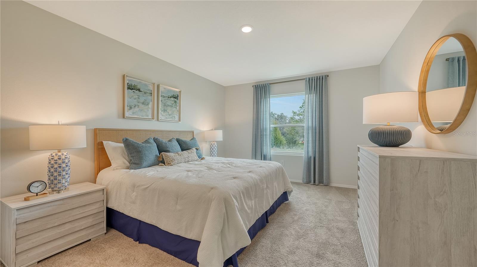 Listing Image #12