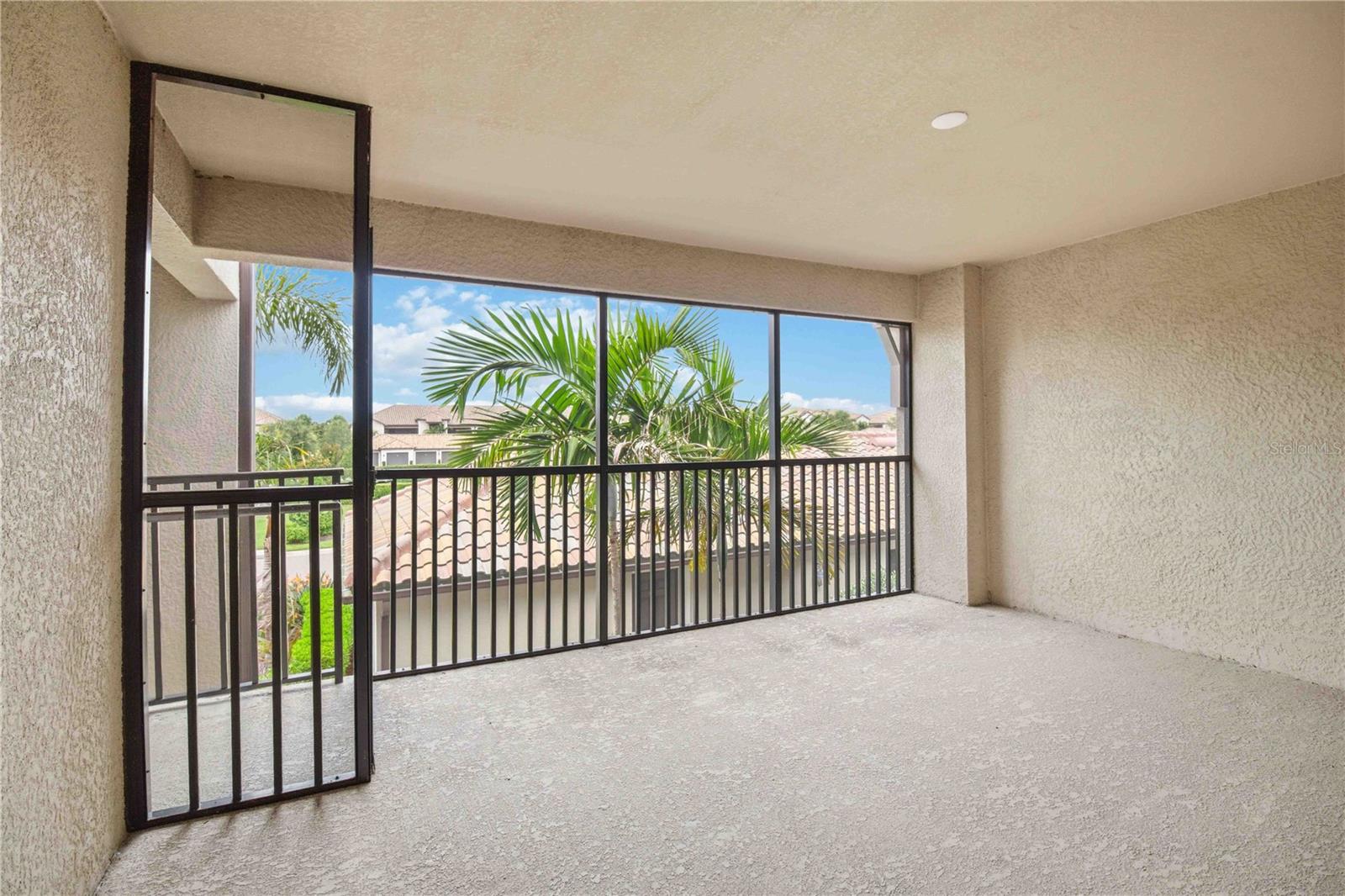 Listing Image #4