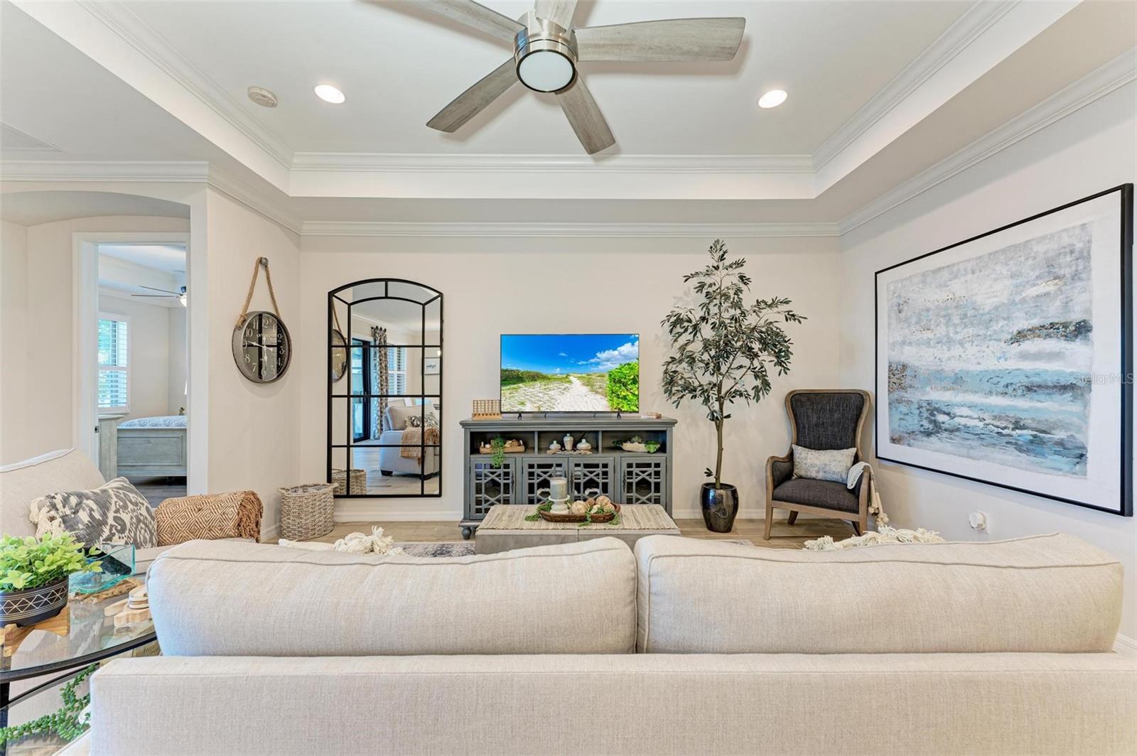 Listing Image #12