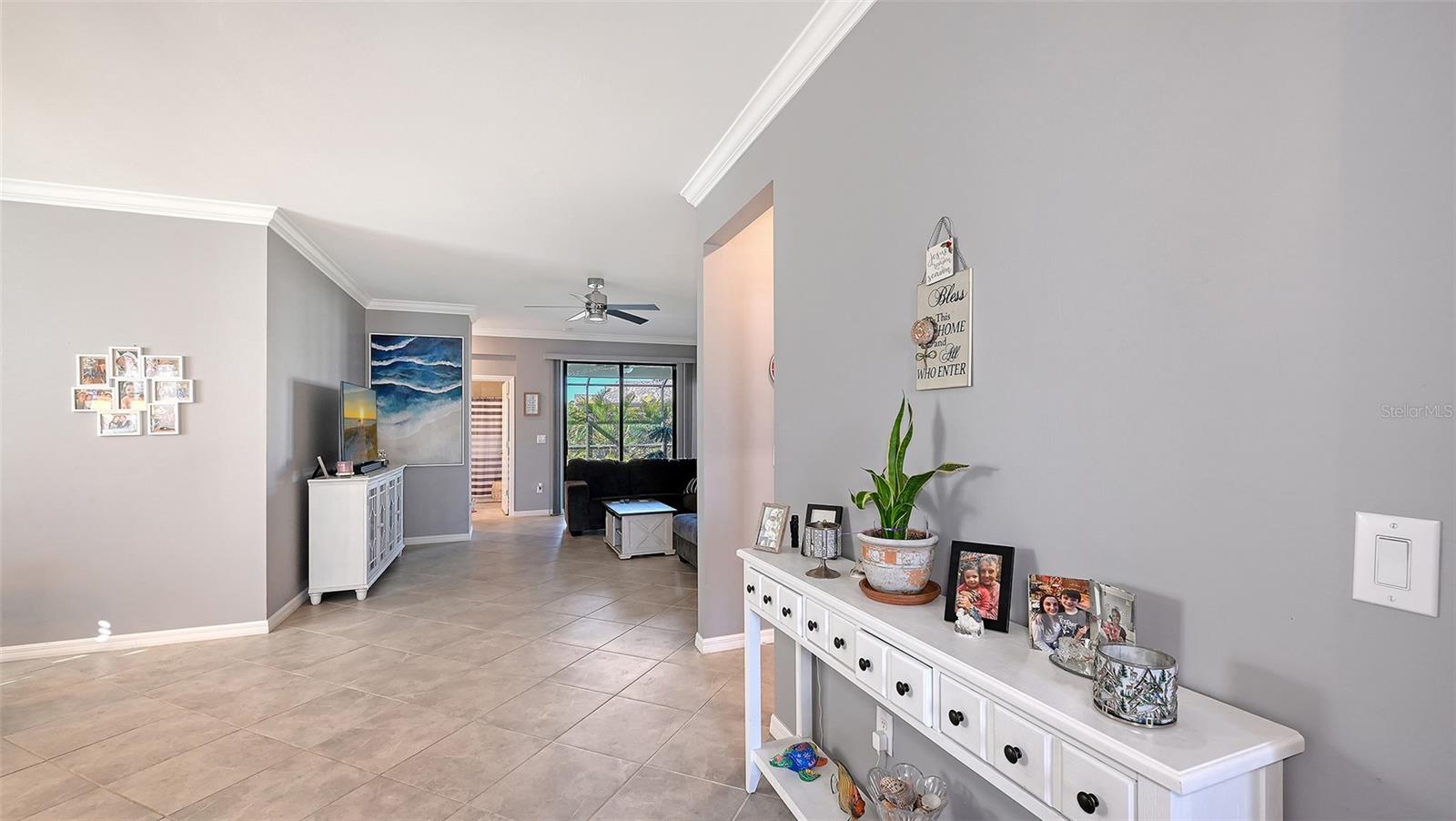 Listing Image #11