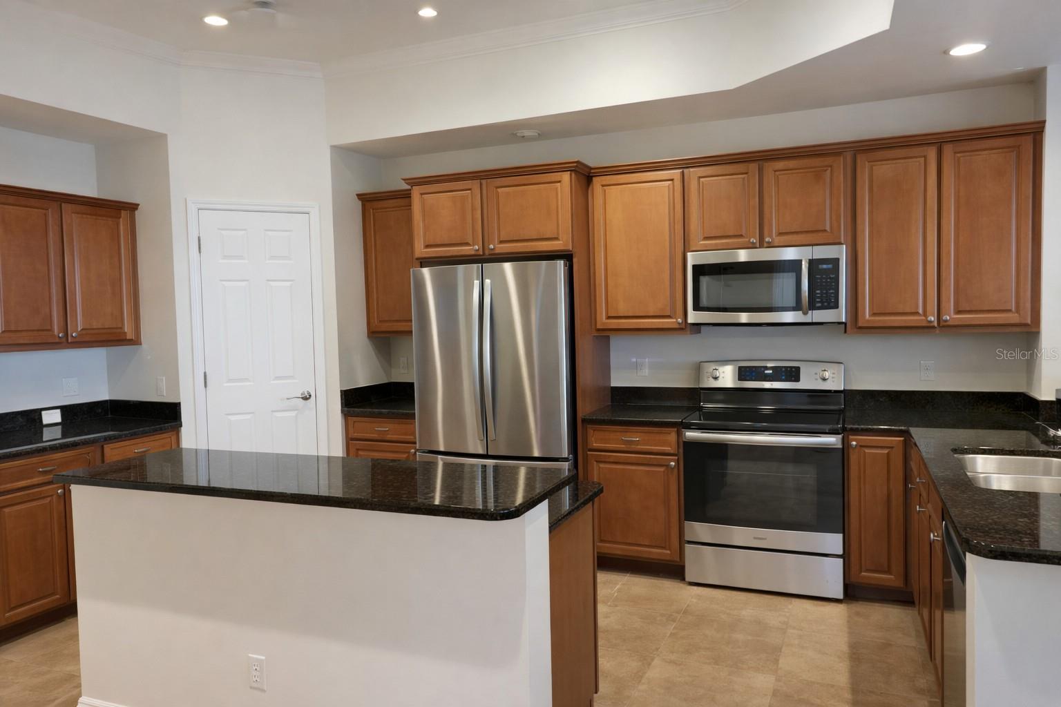 Listing Image #6