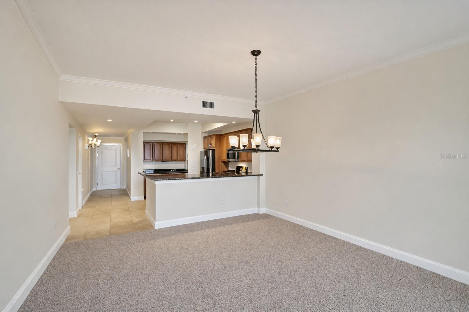 Listing Image #8