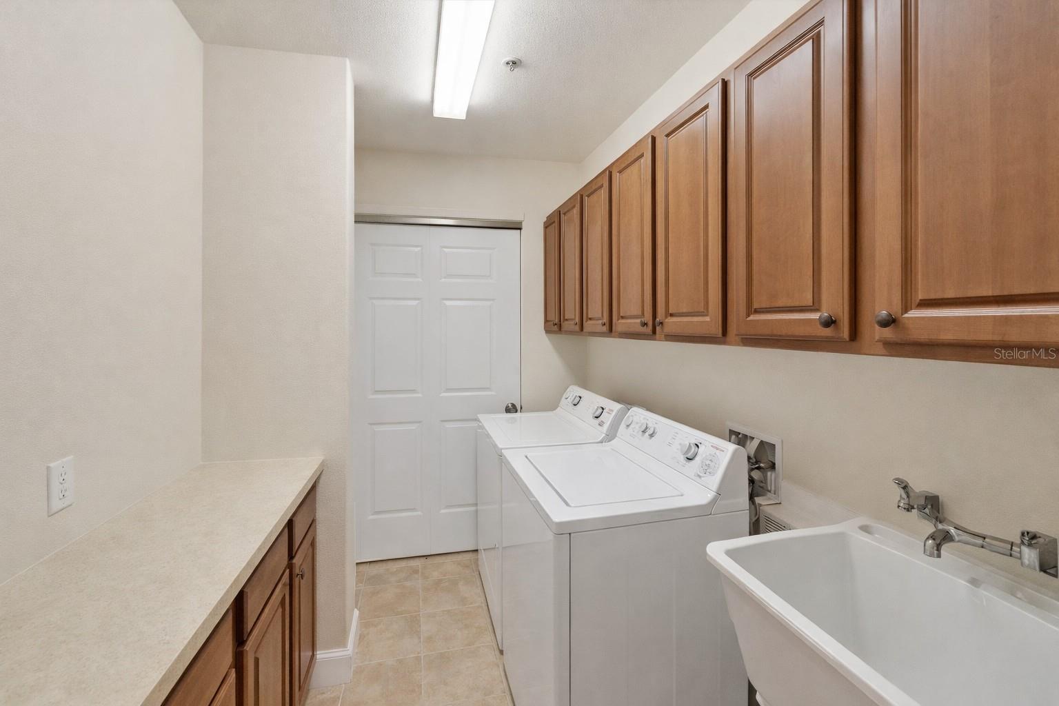 Listing Image #9