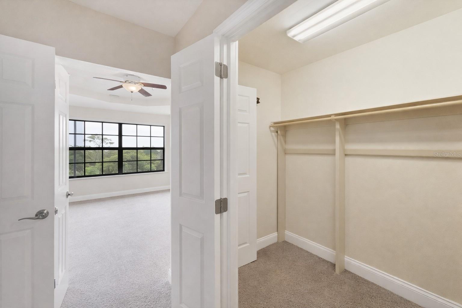 Listing Image #11