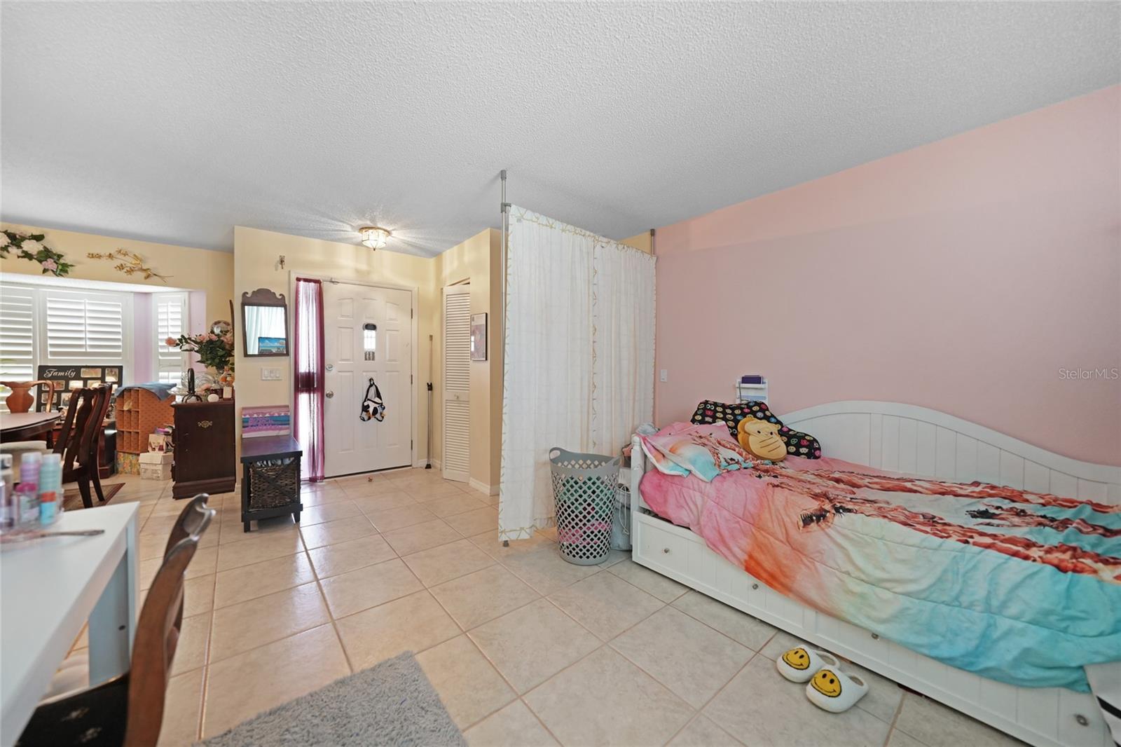 Listing Image #4