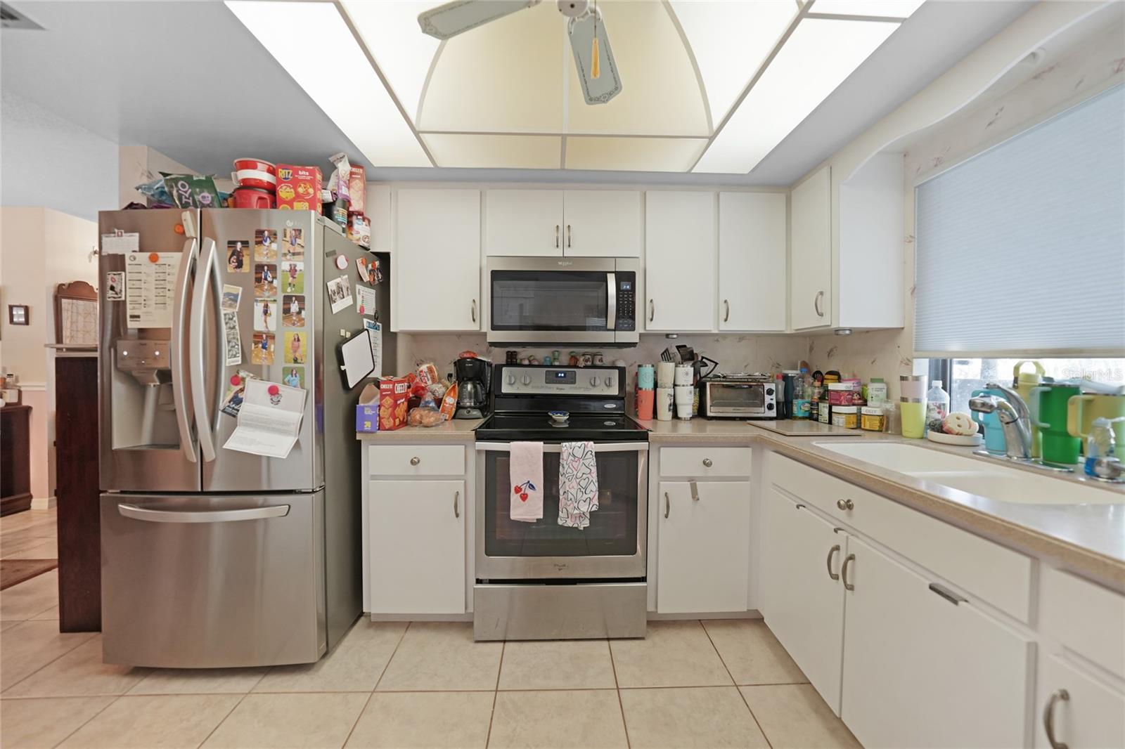 Listing Image #12