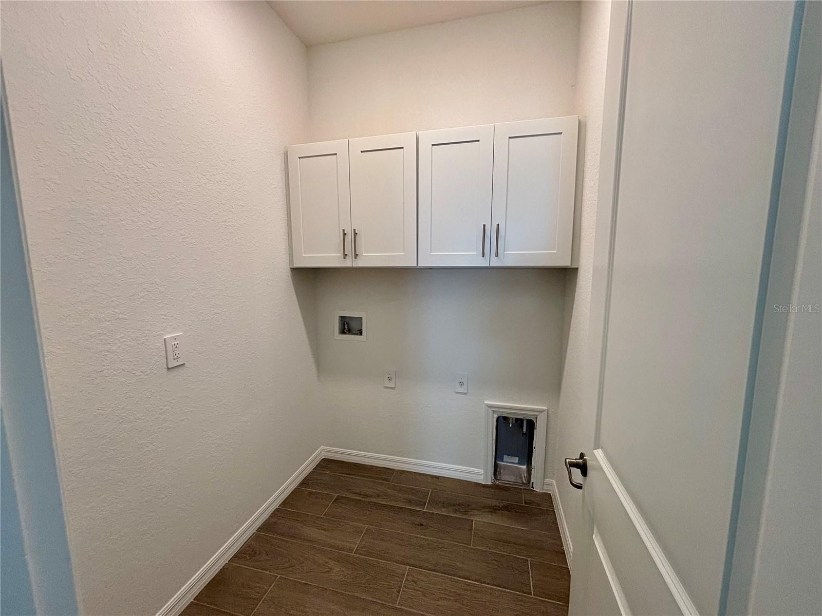 Listing Image #7