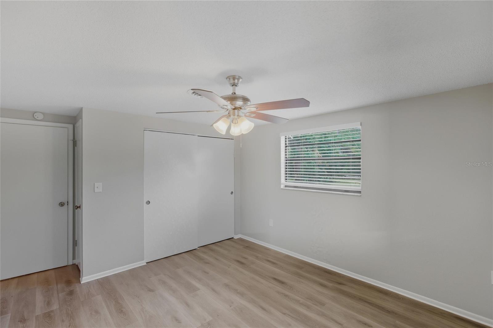 Listing Image #13
