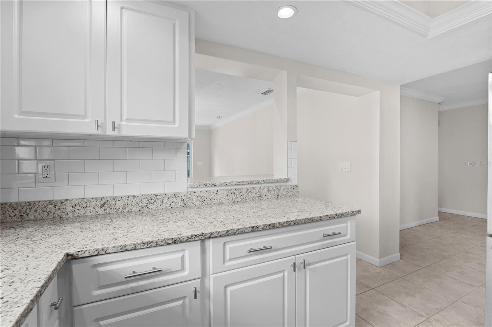 Listing Image #4