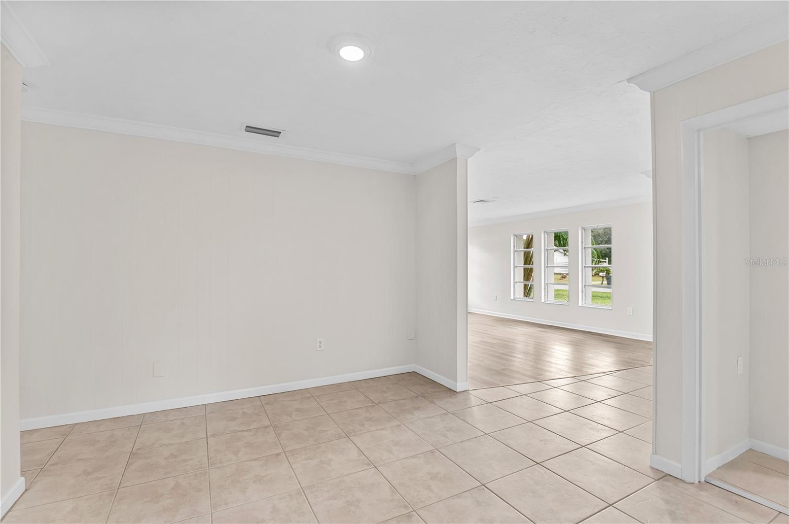 Listing Image #7