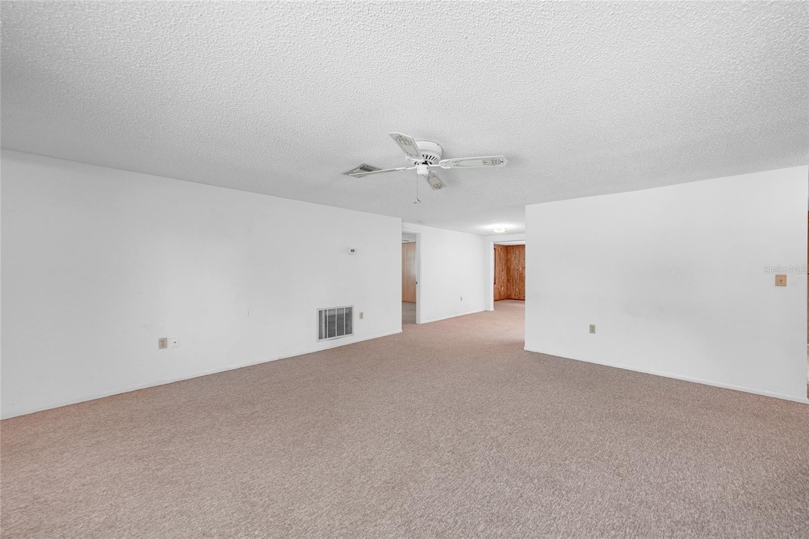 Listing Image #6