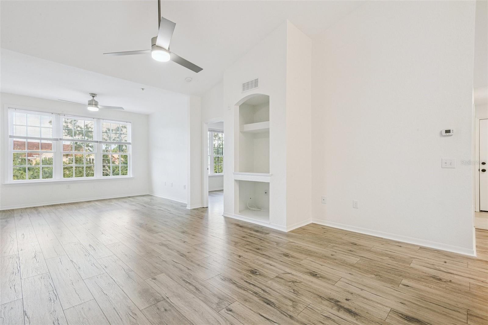 Listing Image #5