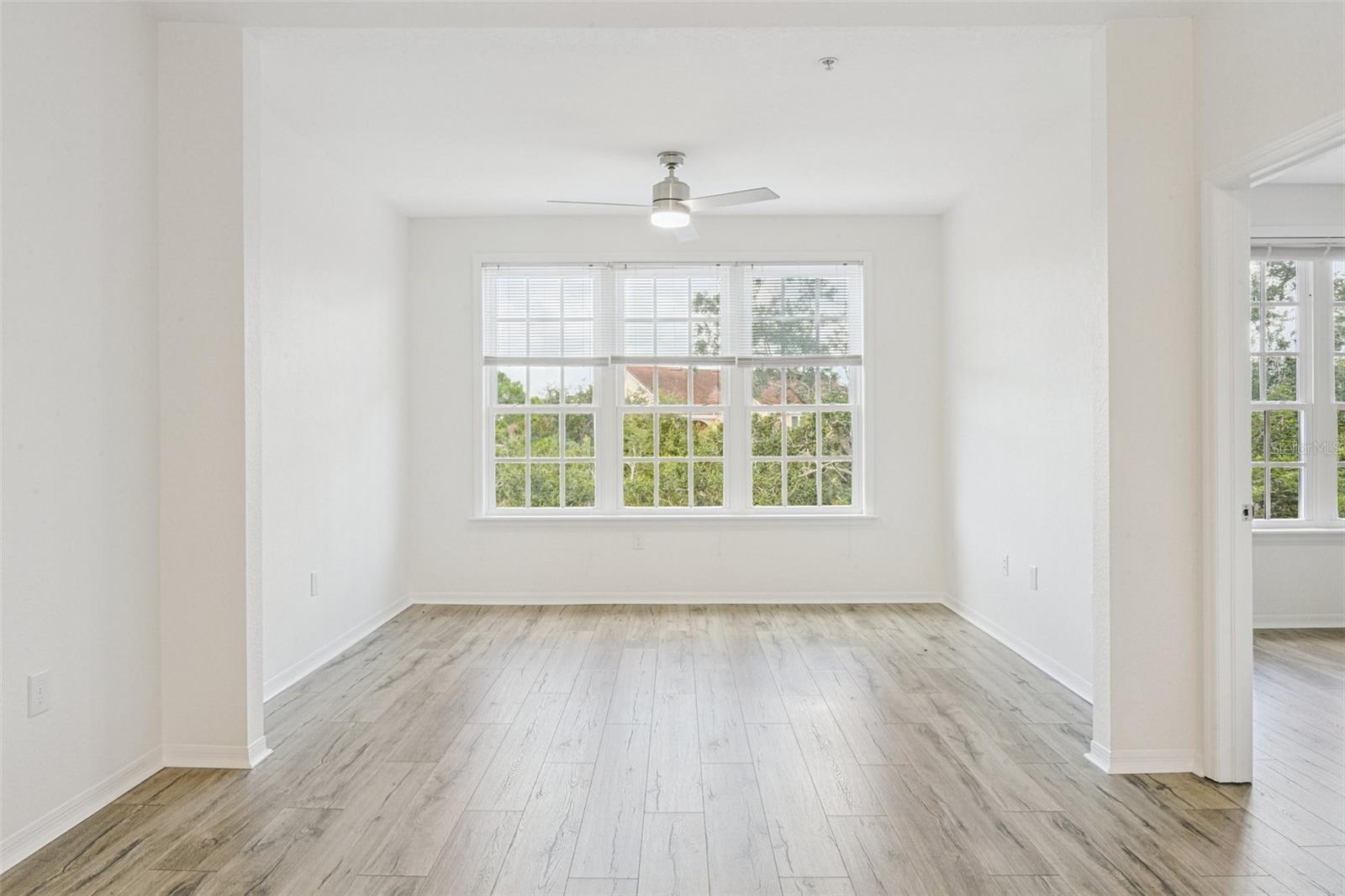 Listing Image #6