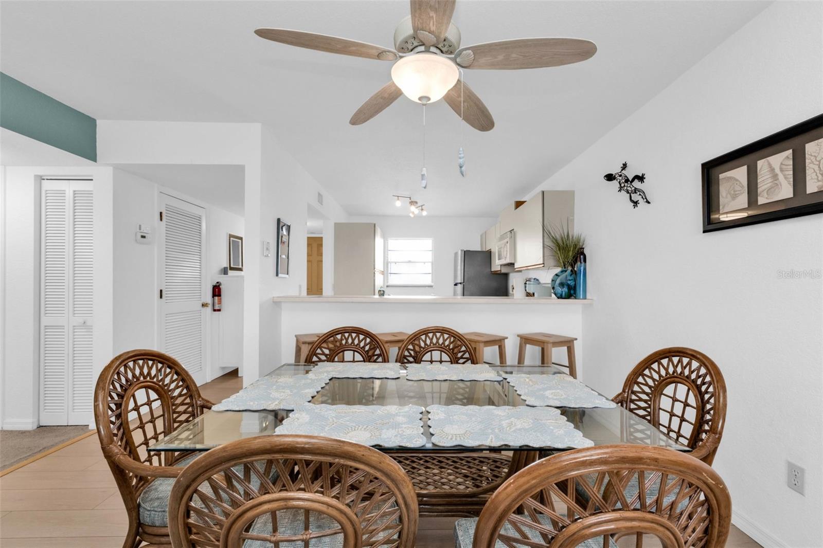 Listing Image #7