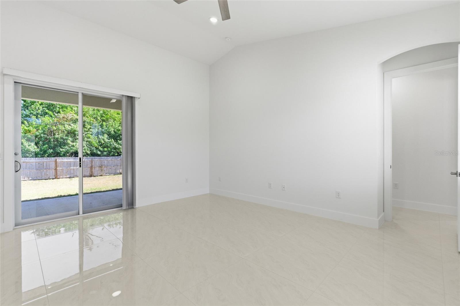 Listing Image #2